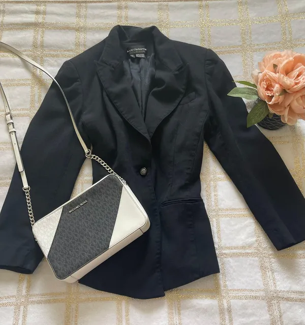 Liz Claiborne Women Blazer - Image 3