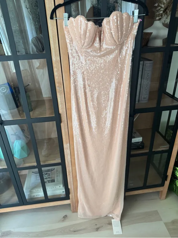 NWT Seashells sequined gown maxi dress Cypriana Strapless sweetheart mermaidcore - Image 13