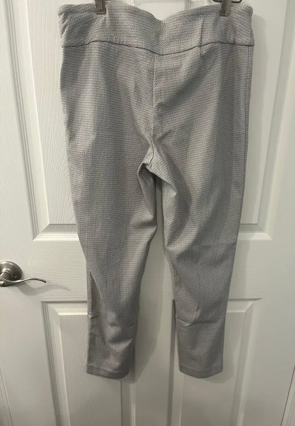 size 14 grey print skinny pants - Image 5