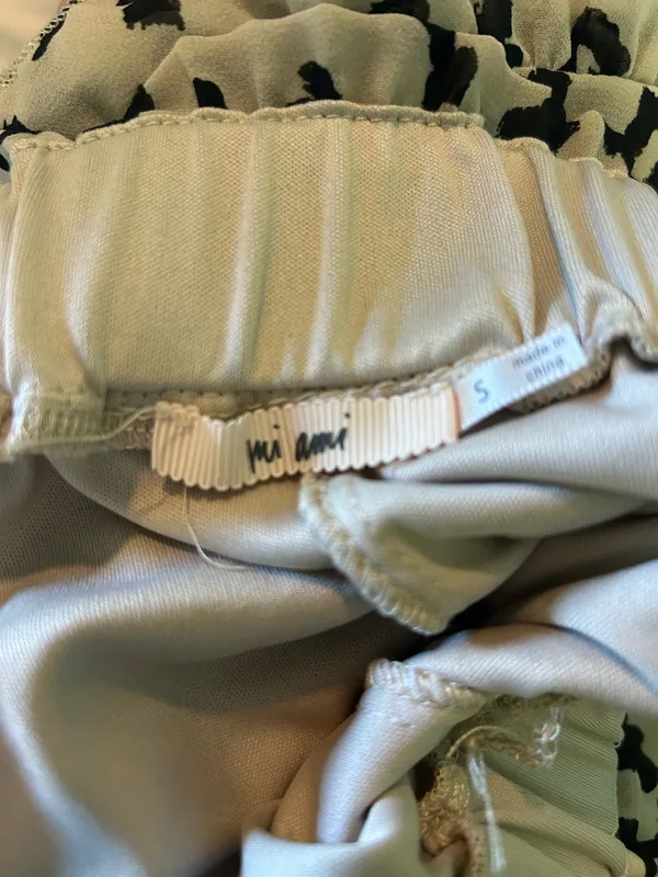 Leopard Print Ruffled Shorts Tan - Image 6