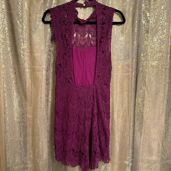 Free People Daydream Lace Magenta Fuchsia Open Back Mini Dress Small - Image 2