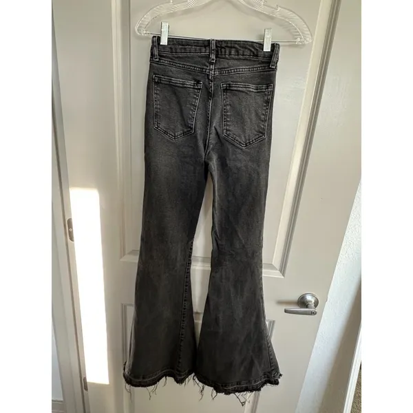 Forever 21 Faded Black Bell Bottom Button Up Jeans Women's Sz 25 - Image 2