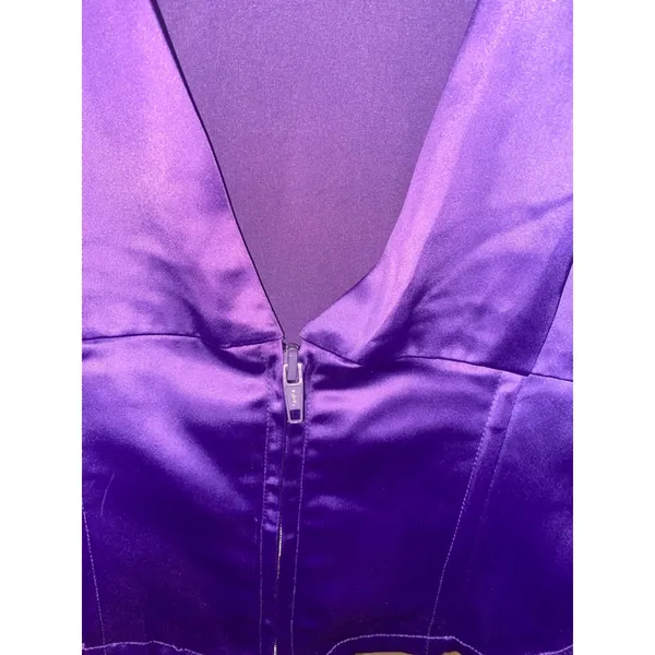 Women's AKIRA Purple Satin Deep V-Neck Blouse XL - Image 5