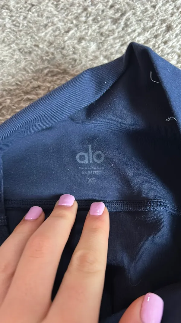 Alo flair yoga pants - Image 3