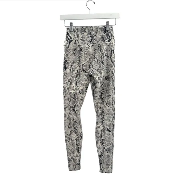 Alo‎ yoga vapor snakeskin legging sz S - Image 4
