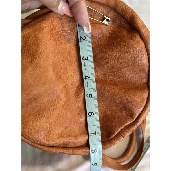 LuLu‎ Bucket Bag Orange Logo Double Handle Adj Strap Pockets - Image 10