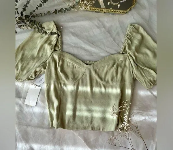 BNWT Aritzia Wilfred Novella Short Sleeve Blouse Top Pastel Sage Green - Image 5