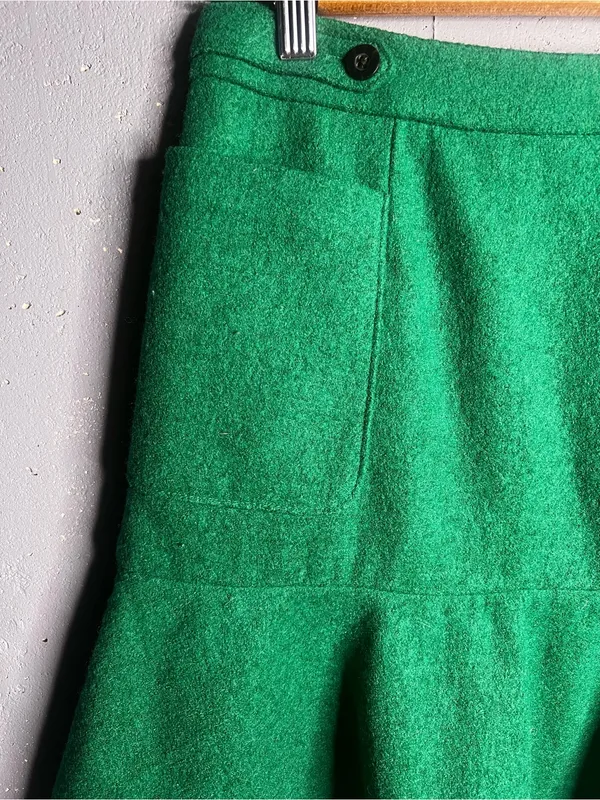Anthropologie Maeve Kelly Green Wool Blend Flounce Hem Mini Skirt. Size 0P - Image 5