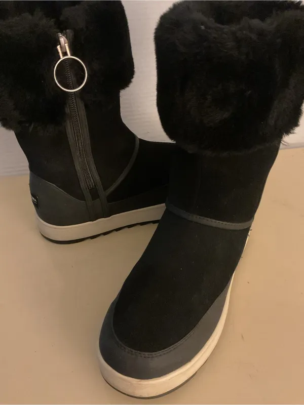 Koolaburra by Uggs women Black Suede leather fur Tynlee waterproof boots US 9 - Image 3