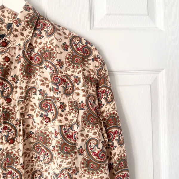 Liz Sport Beige Red Paisley Wester Snap Button Vintage Collared Shirt Medium - Image 4