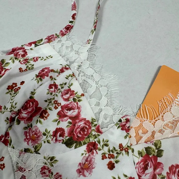 Thatssofetch Lyara Crop Rose Floral‎ - Size 4 - NEW With Tags. - Image 14