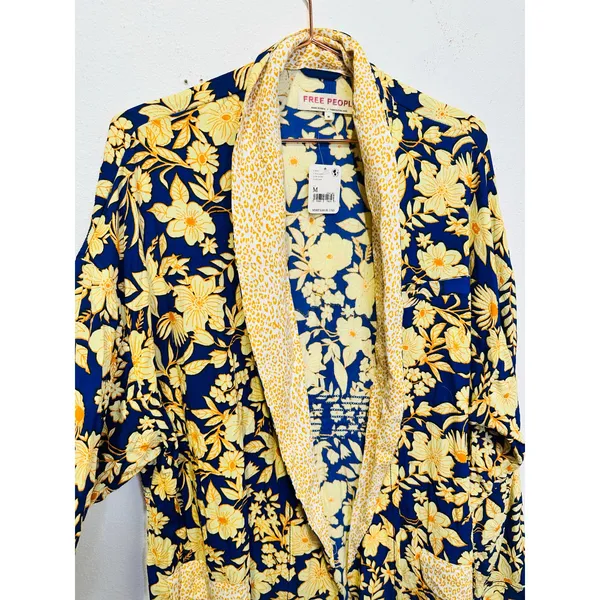FREE PEOPLE Wild Nights Floral Blue Yellow Duster Kimono NWT size Medium - Image 8
