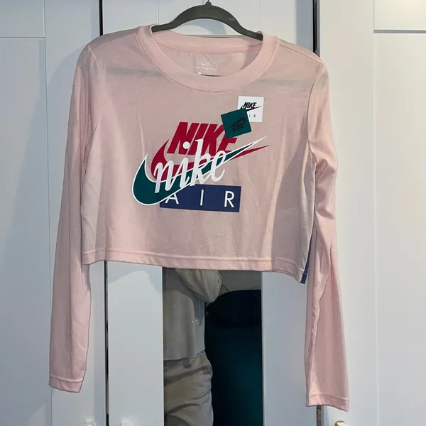 Brand new with tag light pink Nike crop top (retro look) - Image 9