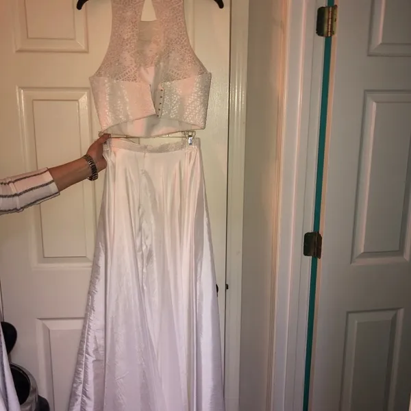 Sherri Hill White Prom Dress - Image 3