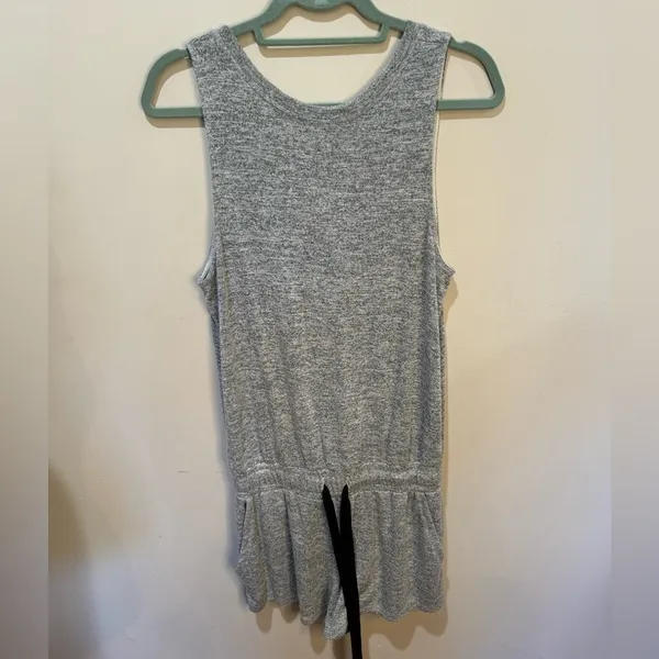 Wilfred‎ Free Aritzia Heather Grey Knit Sleeveless Romper Pockets S RPS7-8467-24 - Image 2