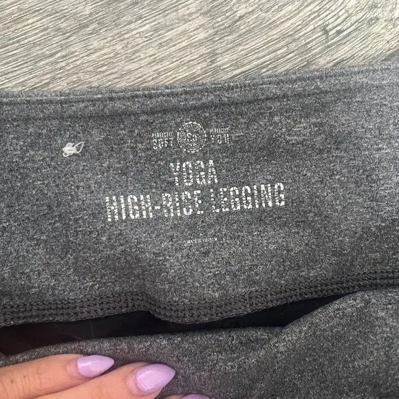 Kohls SO Large Womens Yoga High Rise‎ Leggings Black Gray & White Athleticwear - Image 3