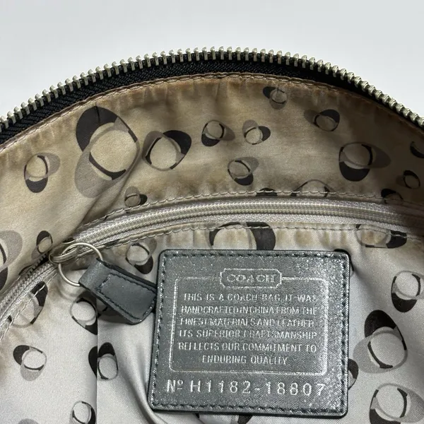 Coach Poppy Metallic Silver Leather Shoulder Bag Purse Logo Vtg Y2K - Image 10
