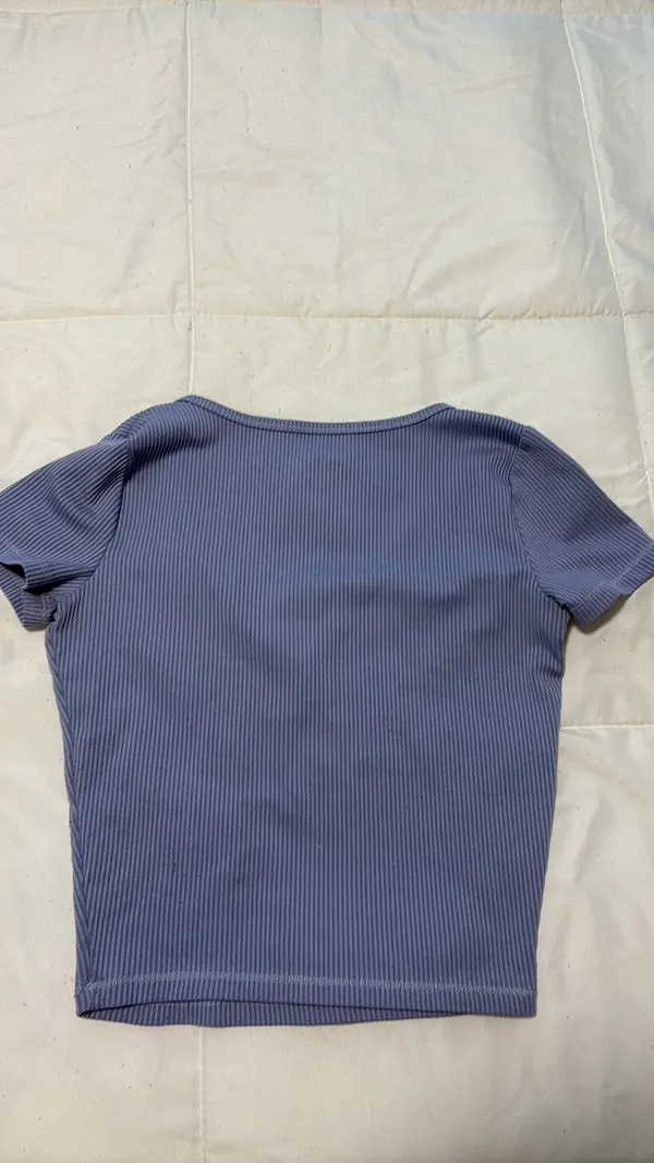 Hollister Ribbed Baby Tee - Image 3