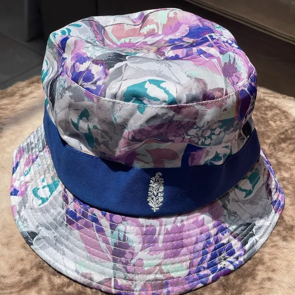NEW Free People movement Digital Blooms Bucket Hat Electric Violet Colors NWOT - Image 4