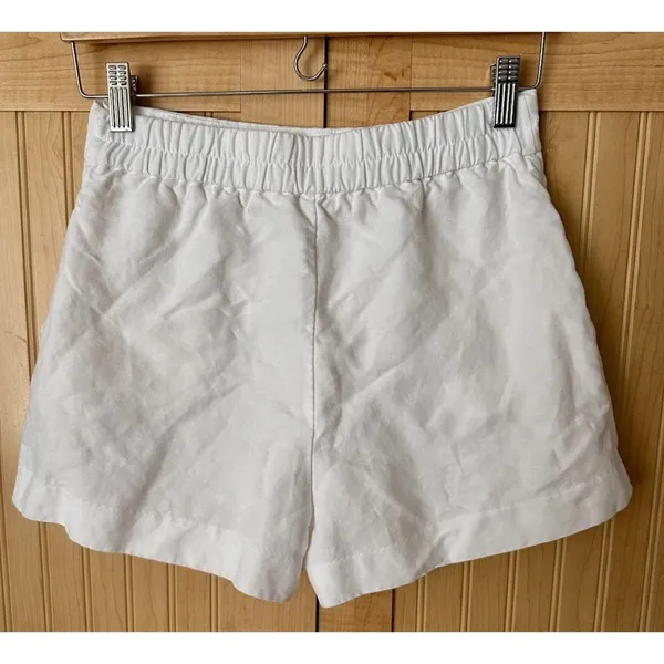 Wilfred White Women's Shorts - Image 2