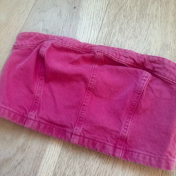 ✨$5/$25 Zara Hot Pink Denim Zipper Back Tub Top Crop Size Medium - Image 2