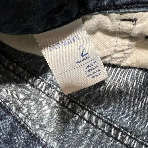 Women’s Blue Old Navy Size 2 Jean Shorts - Image 4