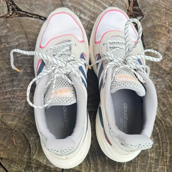 Adidas Womens 90s Valasion Running Shoes size 8 - Image 6
