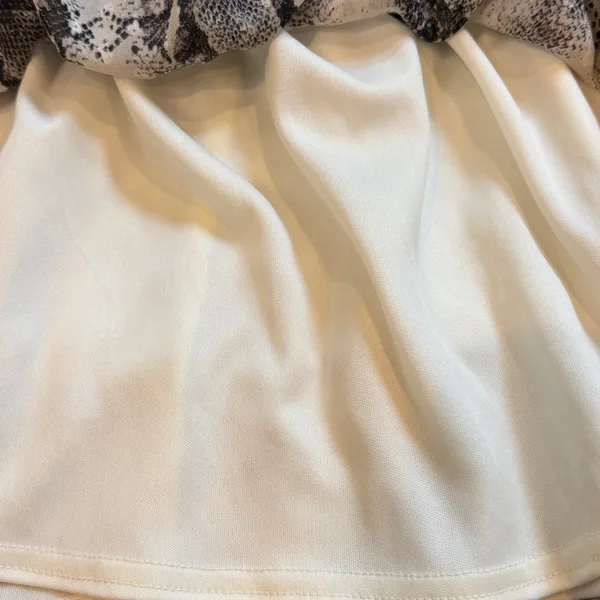 Altar’d State Patterned Pull On Ruffle Skirt - Cream and Black Medium C3-093 - Image 4