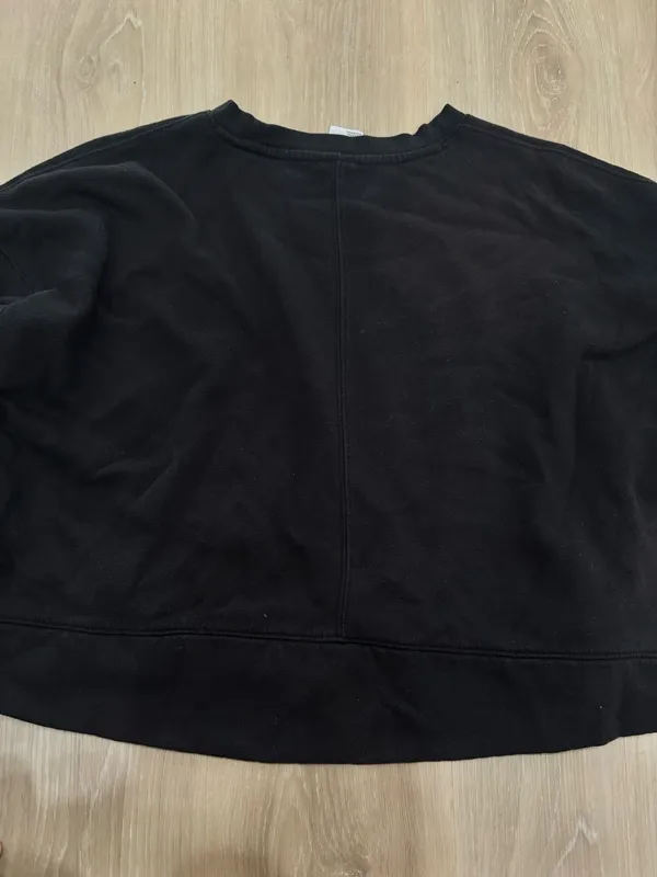 All in Motion sweatshirt  - Image 4