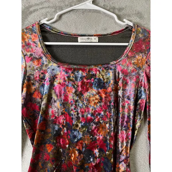 Natural Life Velvet Floral Top Medium‎ Whimsigoth Dark Floral Boho Romantic - Image 2