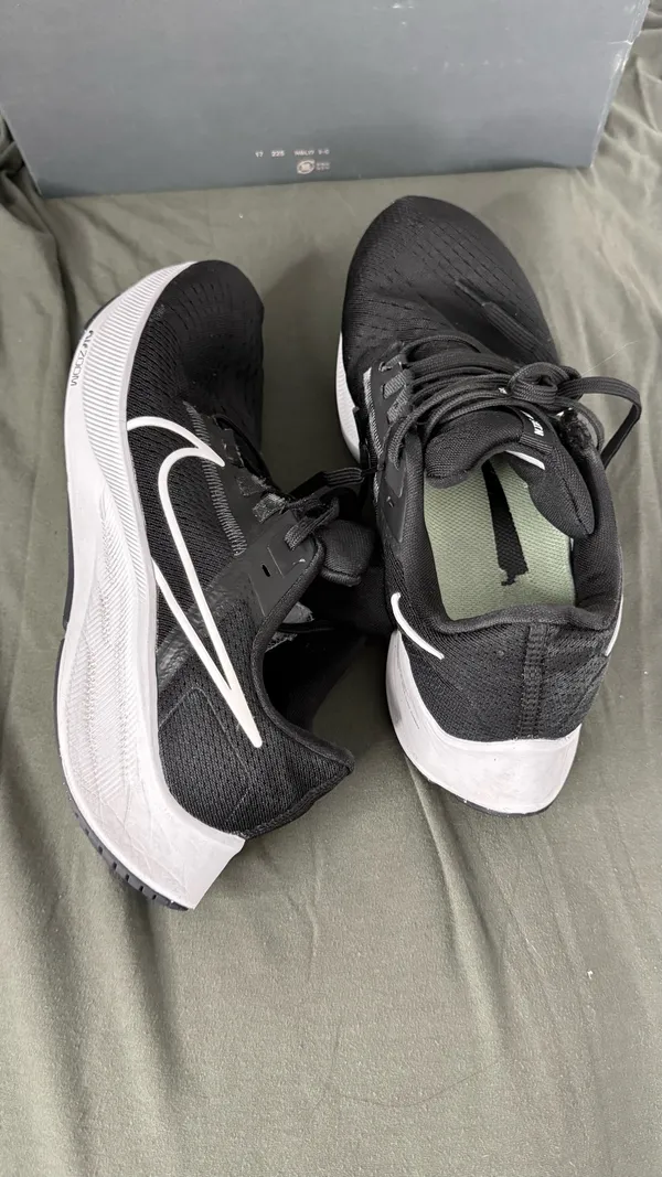 Nike Air Zoom Pegasus 38 Men’s Shoes Size 9.5 - Image 4