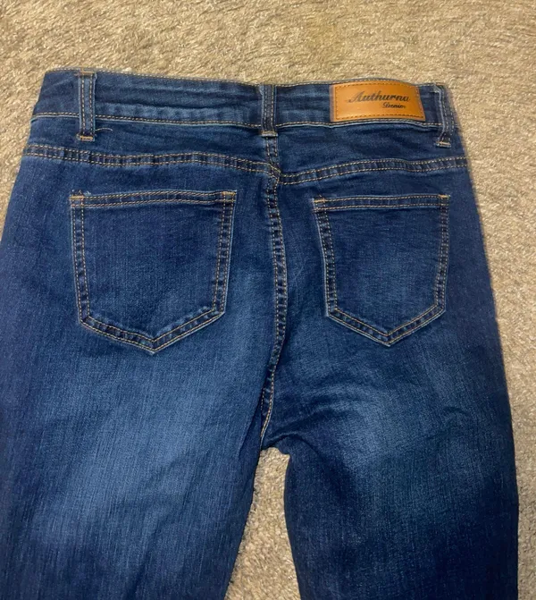 Women’s Jeans Size 6 - Image 2