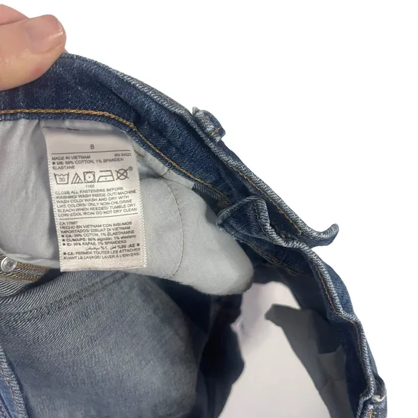 Old Navy Women's Size 8‎ Boyfriend Roll Tab Denim Shorts - Image 6