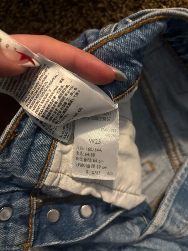 Levi’s 501 Shorts - Image 3
