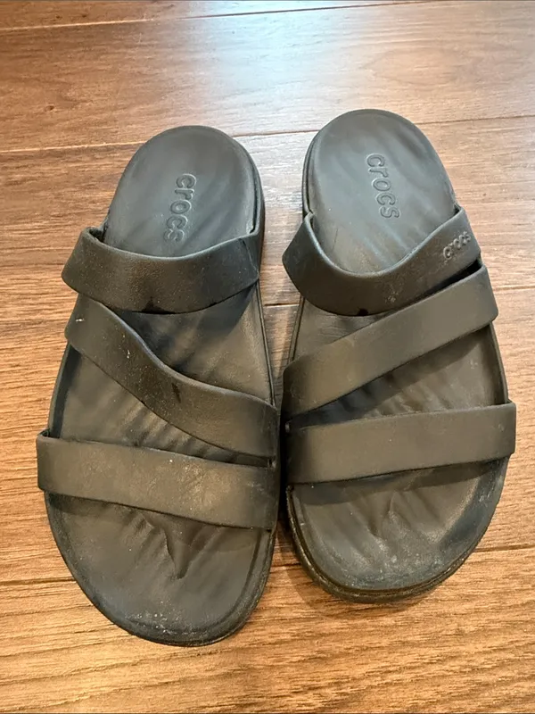 Crocs Getaway Strappy Sandal Black Size 7 - C52-013 - Image 3