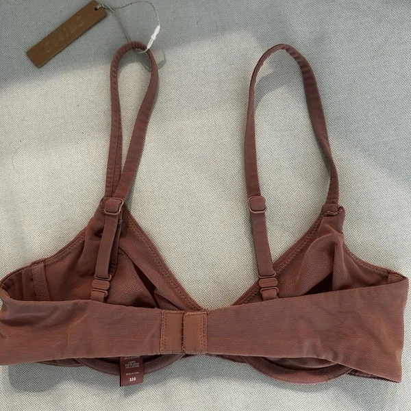 SKIMS NWT Bra - Image 4