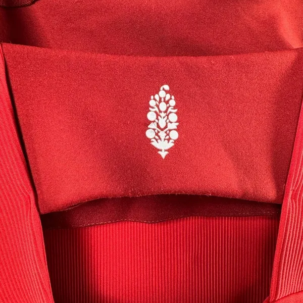 Free People Movement Cut Out Capri Exercise Jumpsuit in Red‎ Size Small - Image 6
