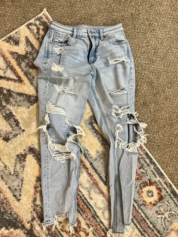 American Eagle Outfitters Distressed Jeans - Image 5