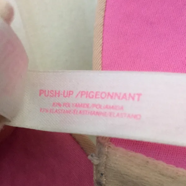 FINAL MARKDOWN Pink Victoria’s Secret bra 32a - Image 6