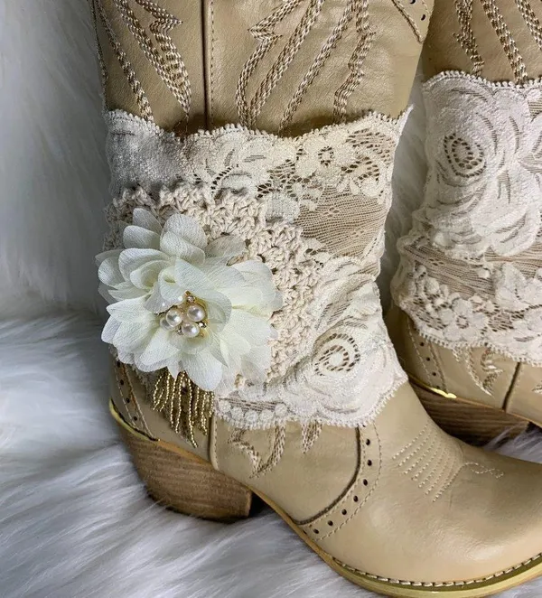 Handmade Womens White Floral Beaded Removable Boot Band One Size Boot Cuff - Image 3