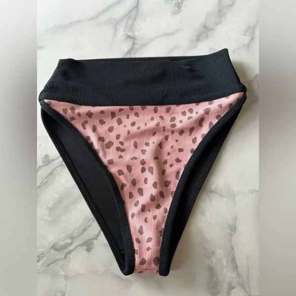 Beach Riot Leopard High-Waisted Bikini‎ Bottoms Size S Ribbed - Image 2