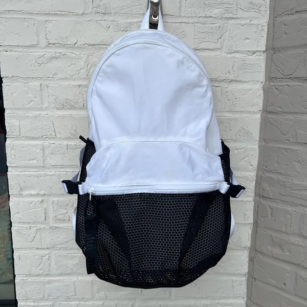 Lululemon All Hours Backpack - Image 4
