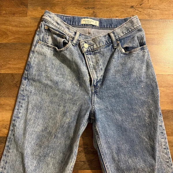 Abercrombie High-Rise Jeans Ultra 90s Straight - Image 2