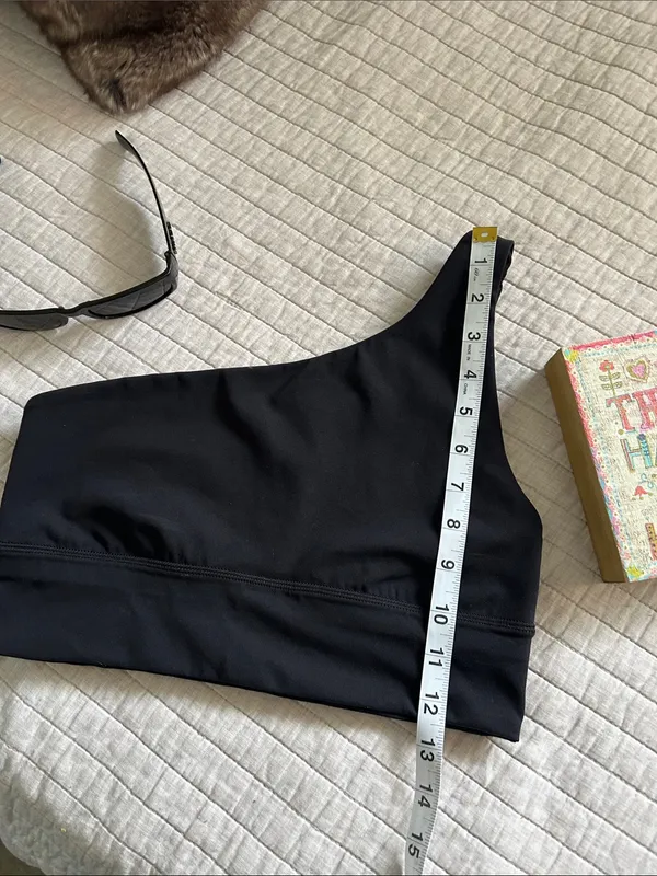 Lululemon asymmetrical Aline black one shoulder sport bra 8 women’s - Image 4