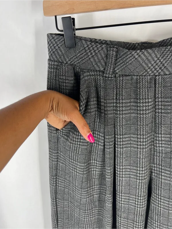 Halara High Rise Wide Leg Plaid Pants Gray Stretch Pull On Size M - Image 4
