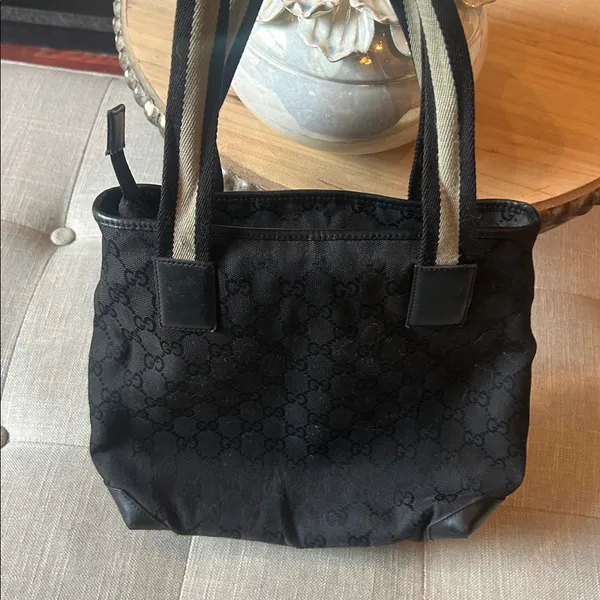Gucci GG Canvas Shoulder Bag - Image 11