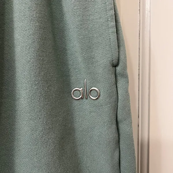 Alo Yoga Accolade Wide Leg Sweatpants L Botanical Green Relaxed Athleisure - Image 3