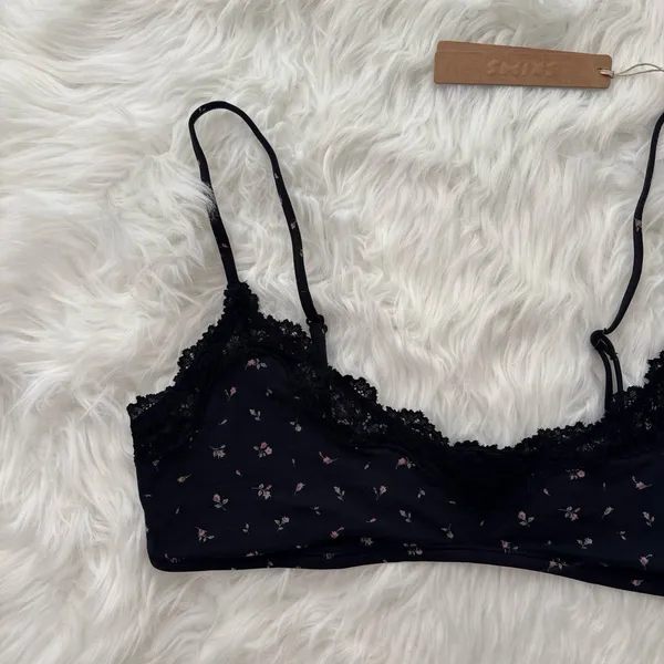 Skims Fits Everybody Lace Scoop Bralette Onyx Rosebud Print Size Large - Image 3