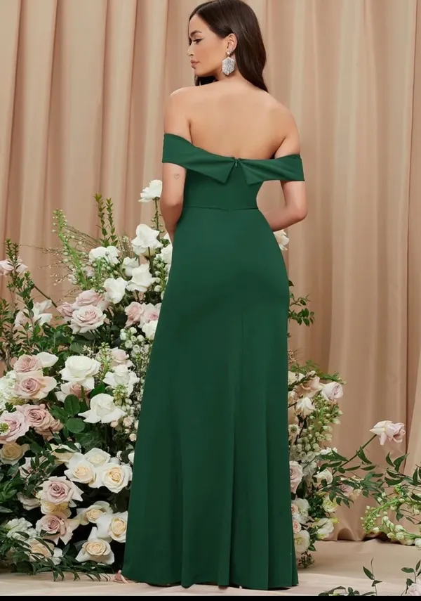 SheIn Emerald Green Bridesmaid Gown Medium - Image 4
