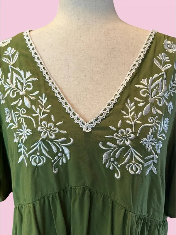 BLOOMCHIC Olive Green Rayon Midi Dress with Pockets 14-16 - Image 2